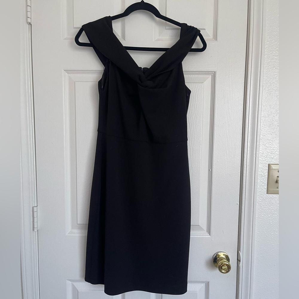 Badgley Mischka Elegant Midi Dress in Black